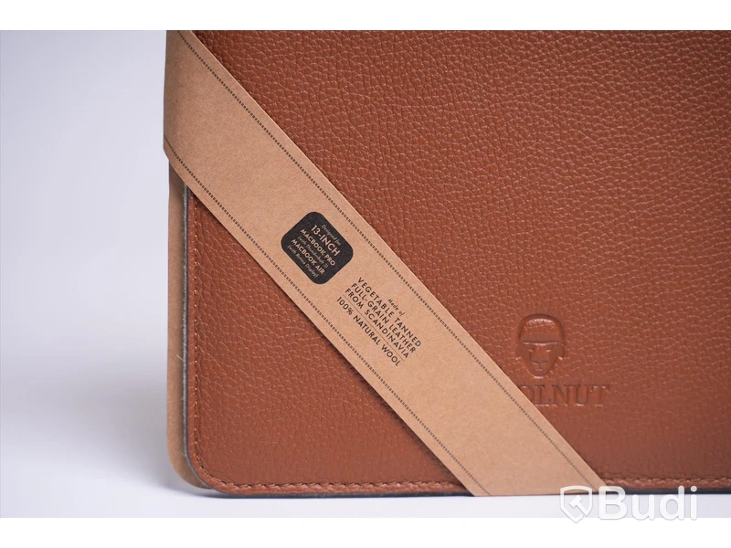Läderfodral för MACBOOK PRO & MacBook Air / WOOLNUT / 13-INCH